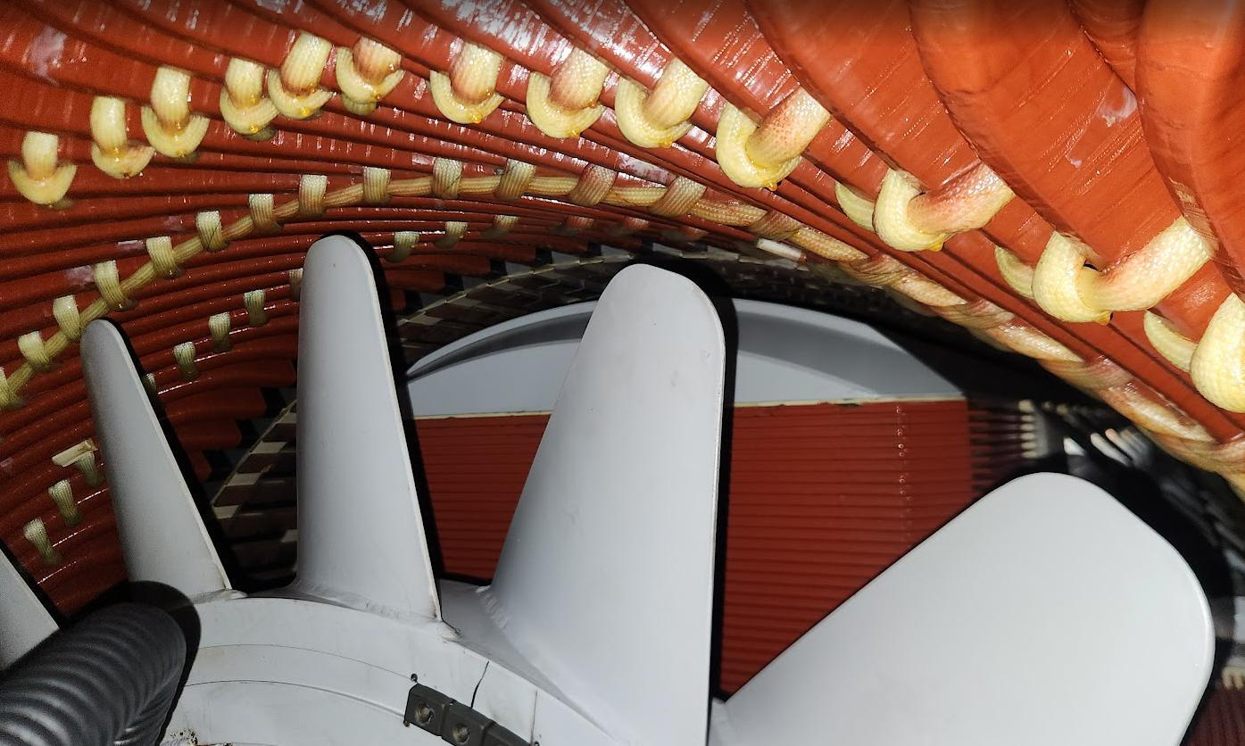 Imagen panorámica obtenida mediante boroscopía del estator de generador